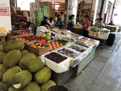 亮證賣菜，放心安心——食用農產品批發新風尚